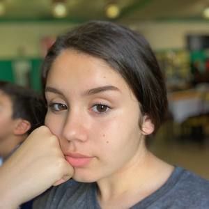 Meet your Posher, Ari